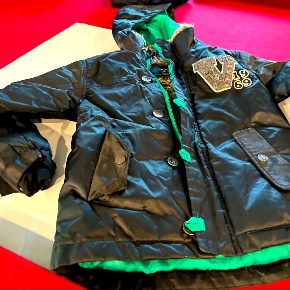 Versace 1969 coat Boys size 6 Winter Puffer Jacket Hooded Black green Italia V
